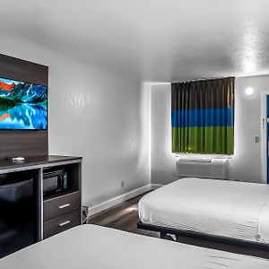 Queen Room Two Queen Beds